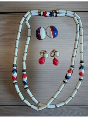 Vintage Necklace 2 Pairs Clip On Earrings Jewelry Set Red White Blue Lucite 44"
